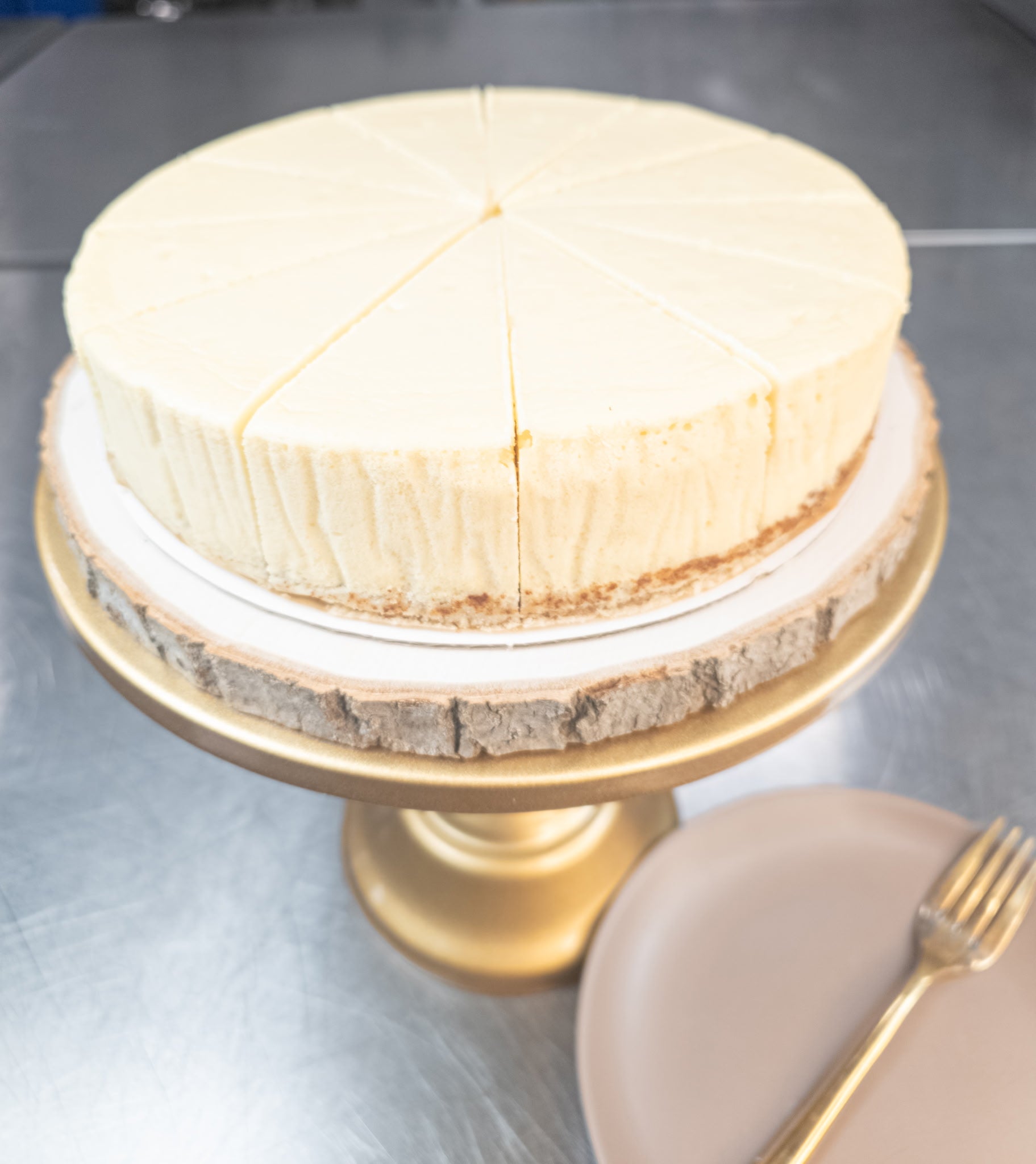 Signature Cheesecake (8-Inch)